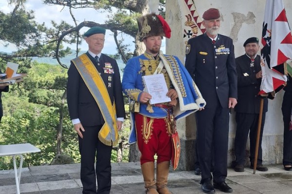 Internationales Kameradentreffen am Husarentempel